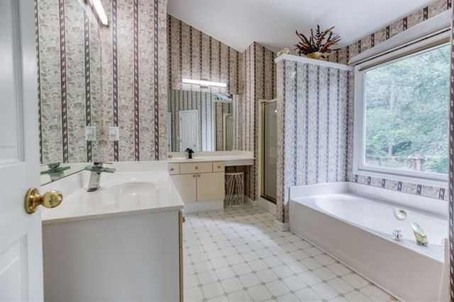 1008 Post Horn Run, Lawrenceville, GA 30045