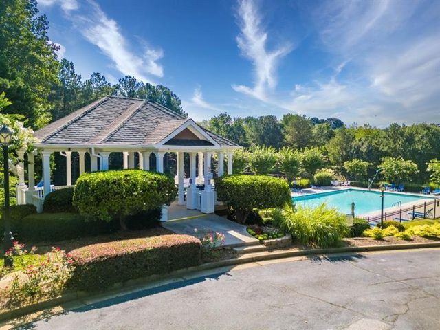 1008 Post Horn Run, Lawrenceville, GA 30045