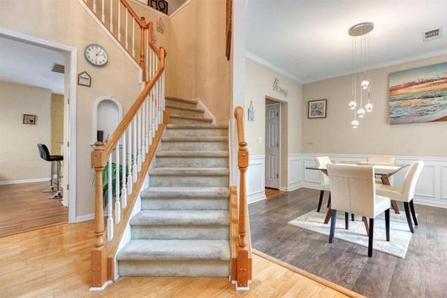 1008 Post Horn Run, Lawrenceville, GA 30045