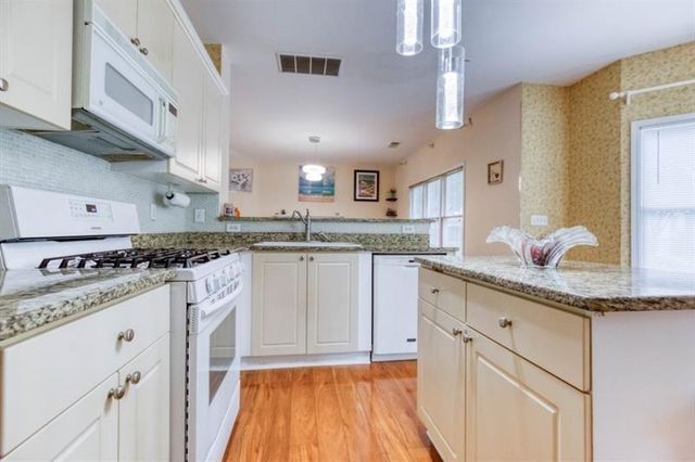 1008 Post Horn Run, Lawrenceville, GA 30045