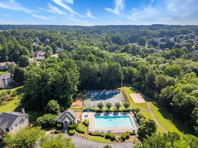 1008 Post Horn Run, Lawrenceville, GA 30045