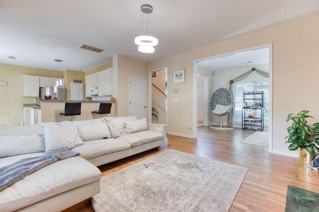 1008 Post Horn Run, Lawrenceville, GA 30045