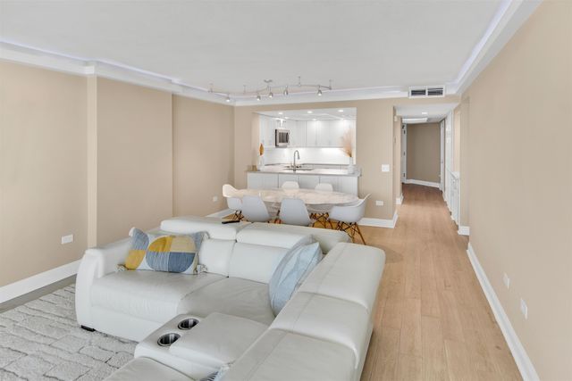 101 Ocean Creek Dr Apt EE10, Myrtle Beach, SC 29572