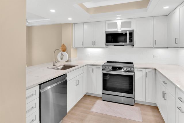 101 Ocean Creek Dr Apt EE10, Myrtle Beach, SC 29572