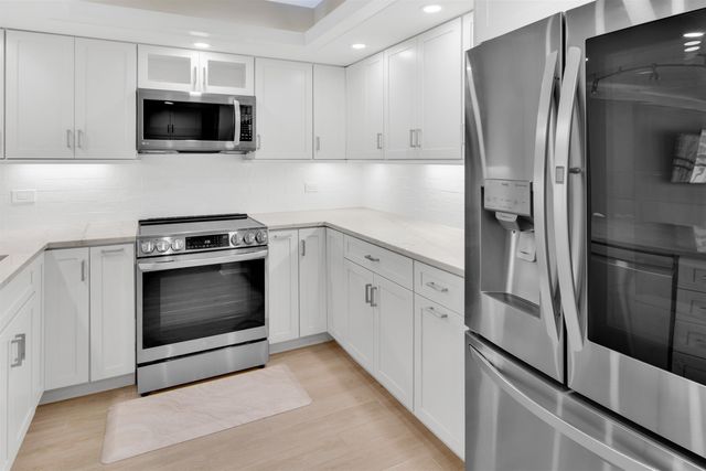 101 Ocean Creek Dr Apt EE10, Myrtle Beach, SC 29572