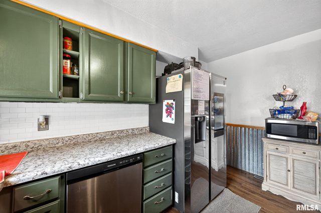 200 FALCON Drive, Green Valley, IL 61534