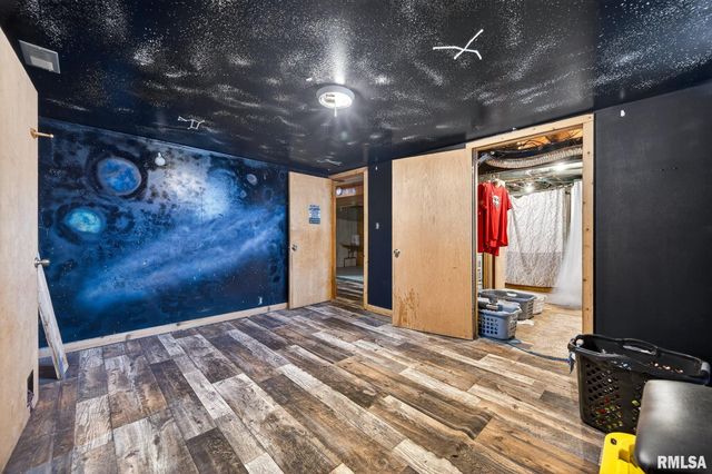 200 FALCON Drive, Green Valley, IL 61534