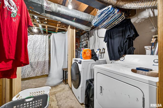 200 FALCON Drive, Green Valley, IL 61534