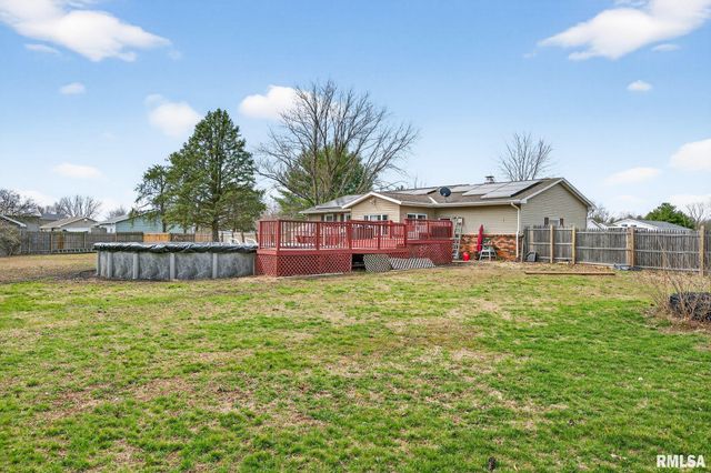 200 FALCON Drive, Green Valley, IL 61534