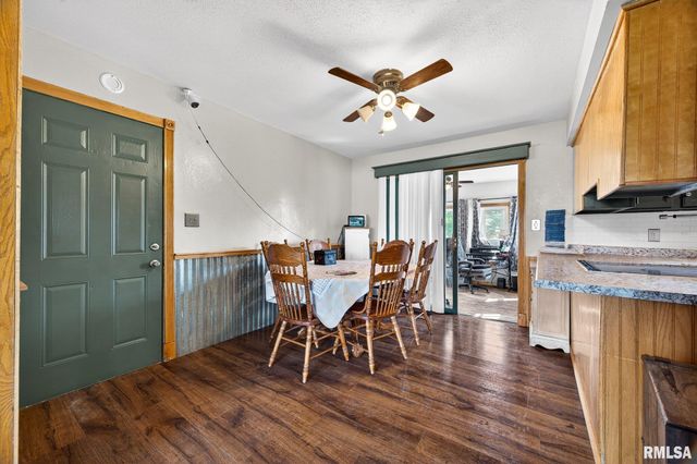 200 FALCON Drive, Green Valley, IL 61534