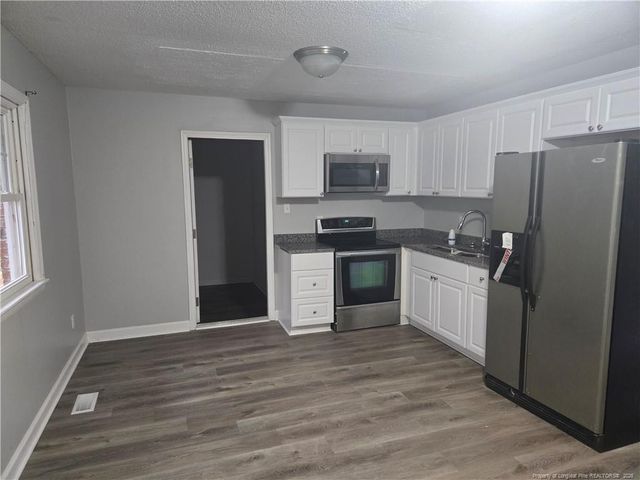 195 Gladiola Drive, Spring Lake, NC 28390