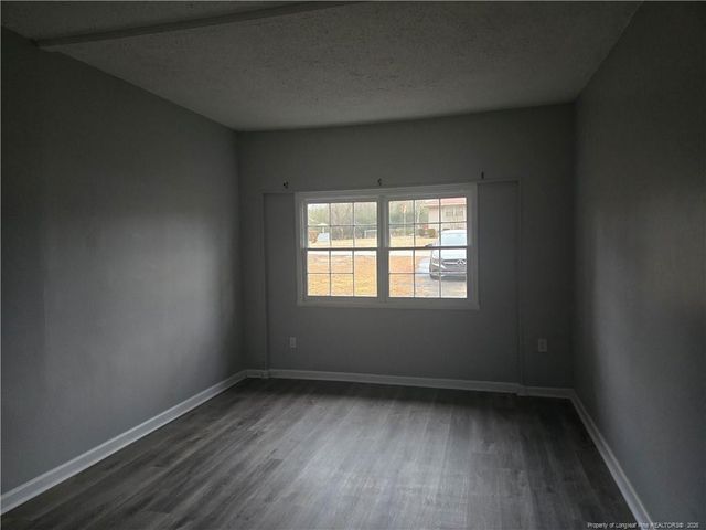 195 Gladiola Drive, Spring Lake, NC 28390