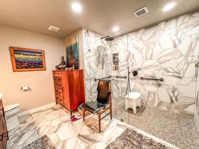 15 S Pego Way, Hot Springs Village, AR 71909