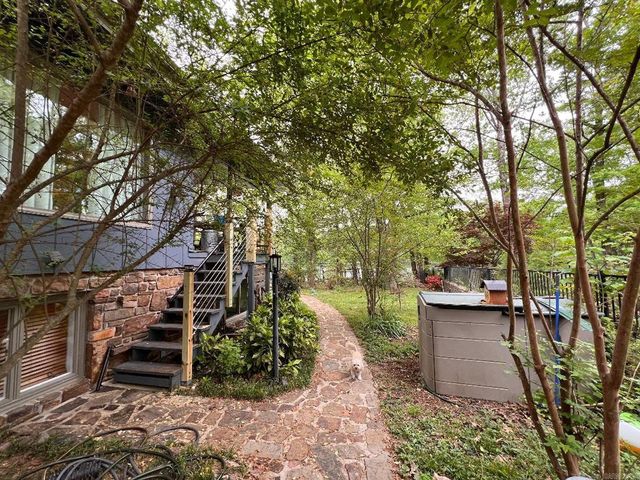 15 S Pego Way, Hot Springs Village, AR 71909