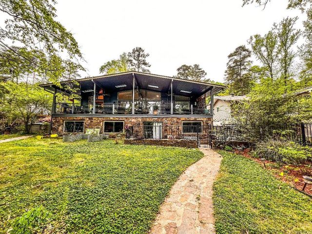 15 S Pego Way, Hot Springs Village, AR 71909