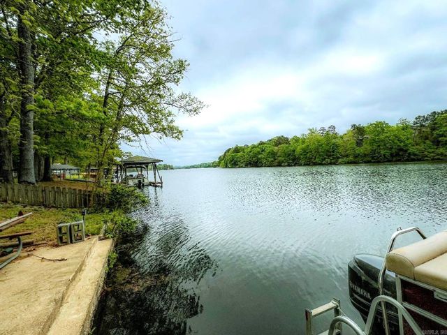 15 S Pego Way, Hot Springs Village, AR 71909