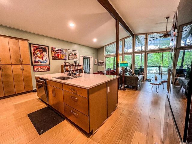 15 S Pego Way, Hot Springs Village, AR 71909