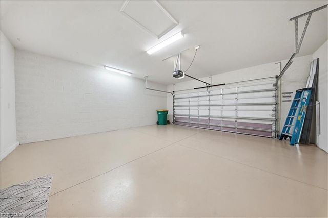 9180 Glenforest DR, Naples, FL 34120