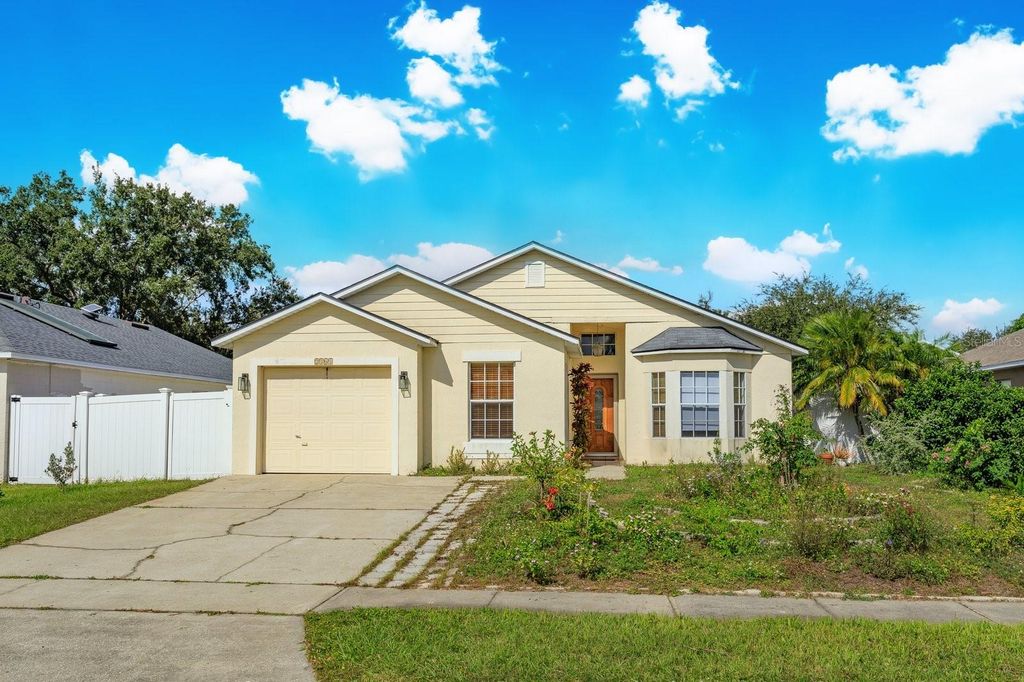 2161 RJ CIRCLE, Kissimmee, FL 34744