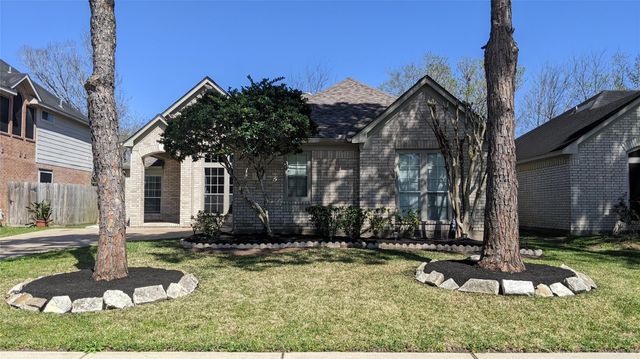 3519 Deerbrook Court, Pearland, TX 77584