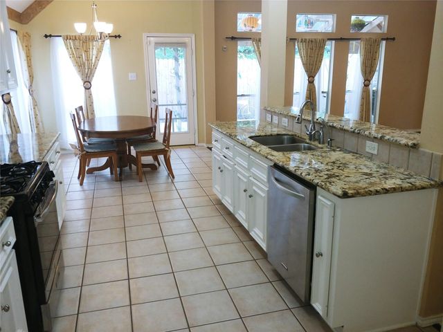 3519 Deerbrook Court, Pearland, TX 77584