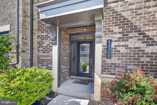 43388 WHITEHEAD TER, Ashburn, VA 20148