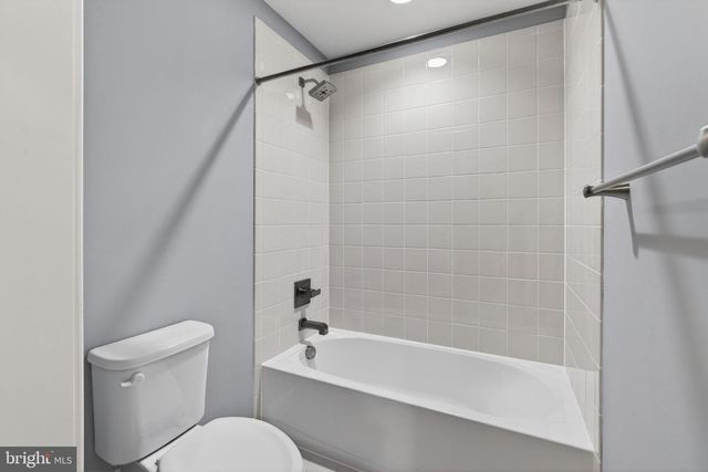 43388 WHITEHEAD TER, Ashburn, VA 20148