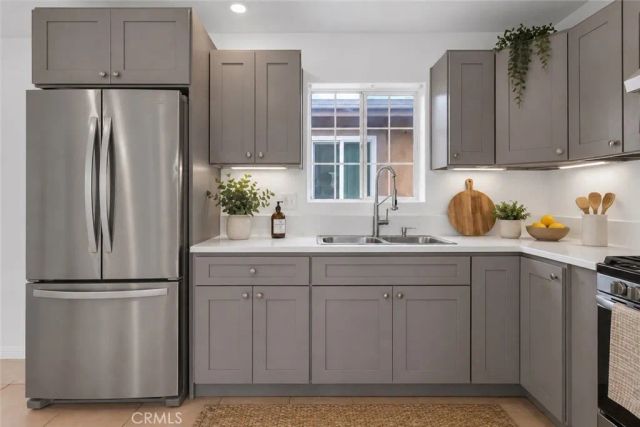 1301 E Pacific Coast, Wilmington, CA 90744