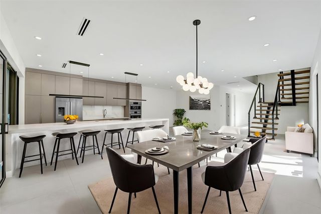 1525 NE 15th Ave, Fort Lauderdale, FL 33304