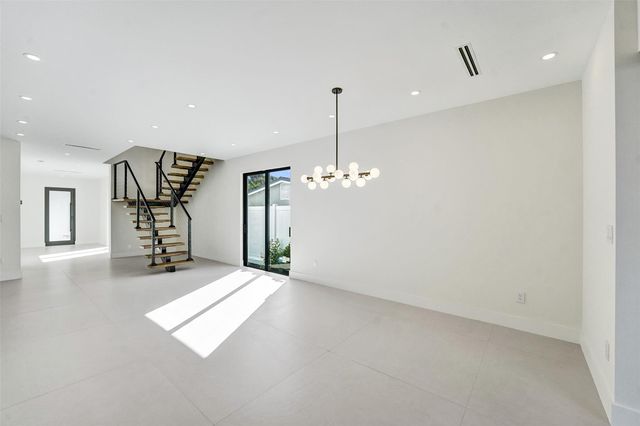 1525 NE 15th Ave, Fort Lauderdale, FL 33304