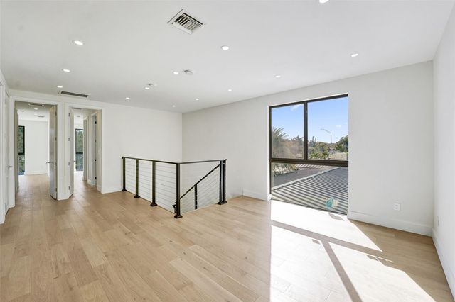 1525 NE 15th Ave, Fort Lauderdale, FL 33304