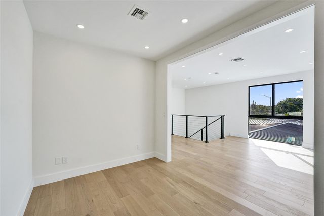 1525 NE 15th Ave, Fort Lauderdale, FL 33304