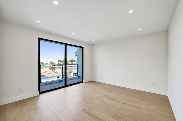 1525 NE 15th Ave, Fort Lauderdale, FL 33304