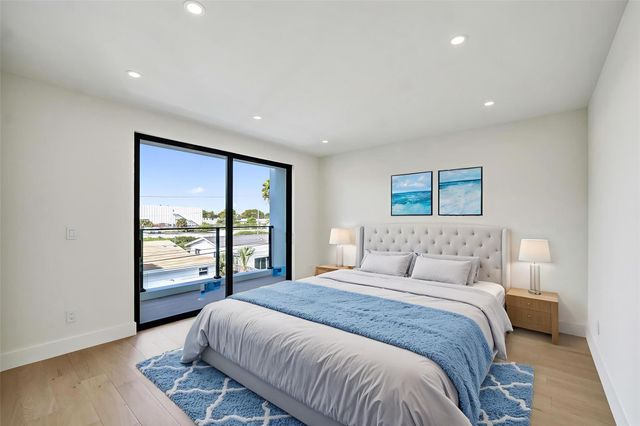 1525 NE 15th Ave, Fort Lauderdale, FL 33304