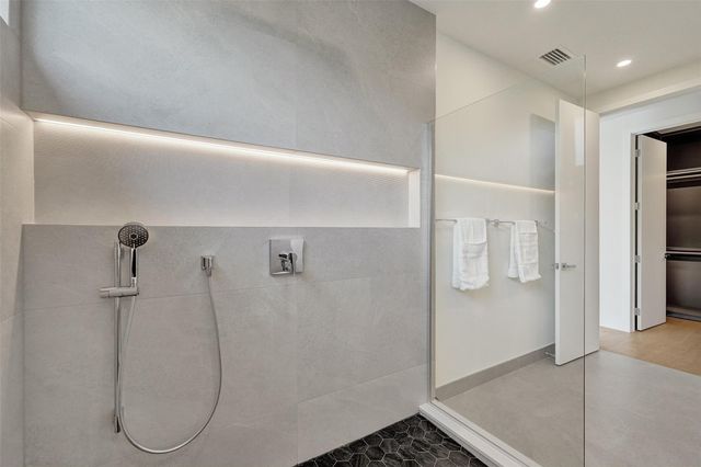 1525 NE 15th Ave, Fort Lauderdale, FL 33304