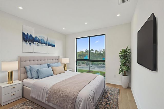 1525 NE 15th Ave, Fort Lauderdale, FL 33304