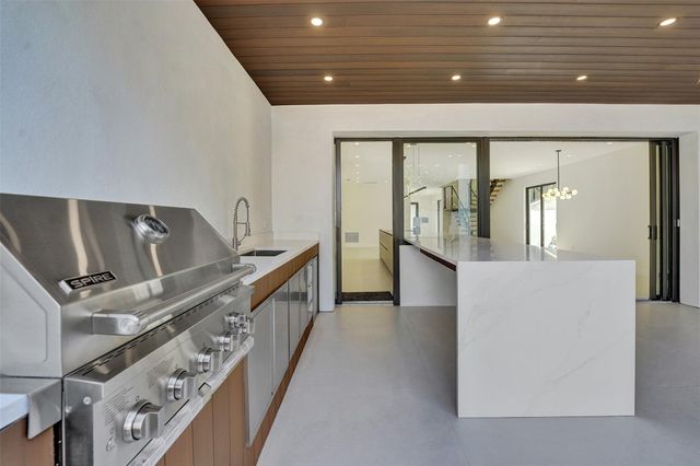 1525 NE 15th Ave, Fort Lauderdale, FL 33304