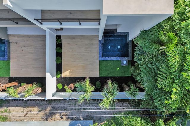 1525 NE 15th Ave, Fort Lauderdale, FL 33304