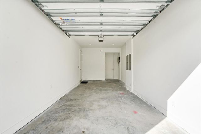 1525 NE 15th Ave, Fort Lauderdale, FL 33304