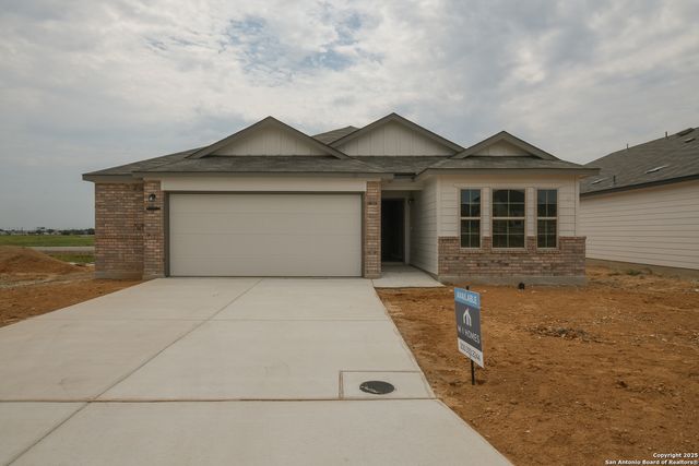 1165 Limestone Ridge, Seguin, TX 78155