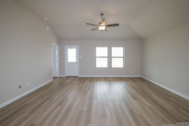 1165 Limestone Ridge, Seguin, TX 78155