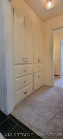 107 N 12th Avenue, Madill, OK 73446