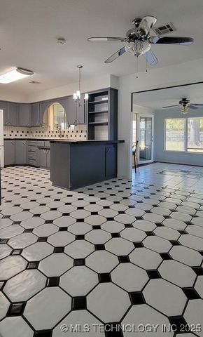 107 N 12th Avenue, Madill, OK 73446