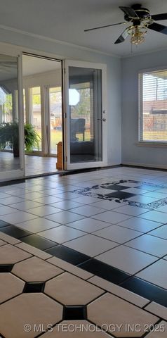 107 N 12th Avenue, Madill, OK 73446