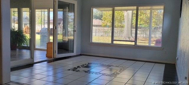 107 N 12th Avenue, Madill, OK 73446