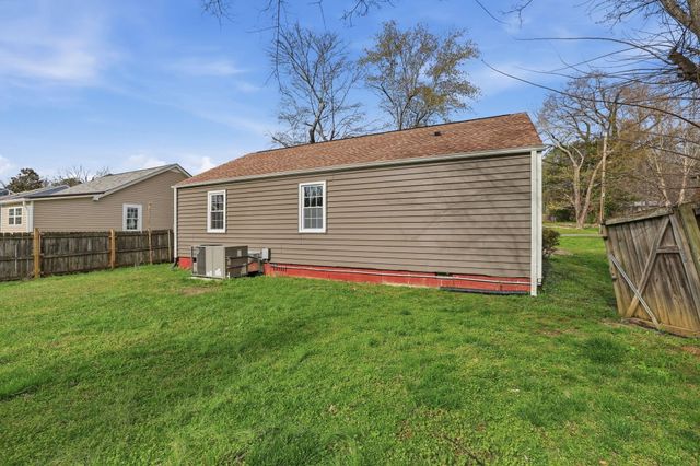 1104 Georgetown Road NW, Cleveland, TN 37311