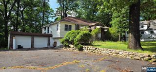 455 Manchester Avenue, North Haledon, NJ 07508