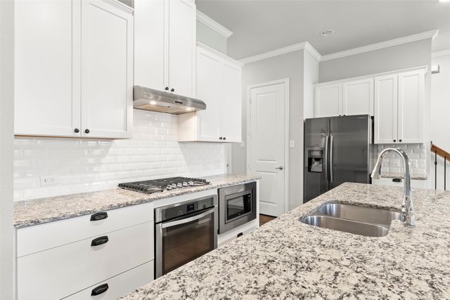 8169 Snapdragon Way, Dallas, TX 75252