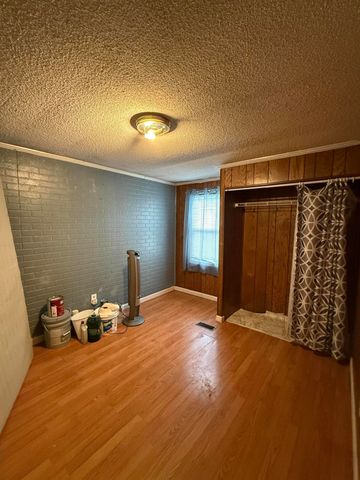 395 High Rock Road, Hazard, KY 41701