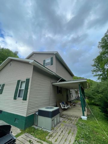 395 High Rock Road, Hazard, KY 41701